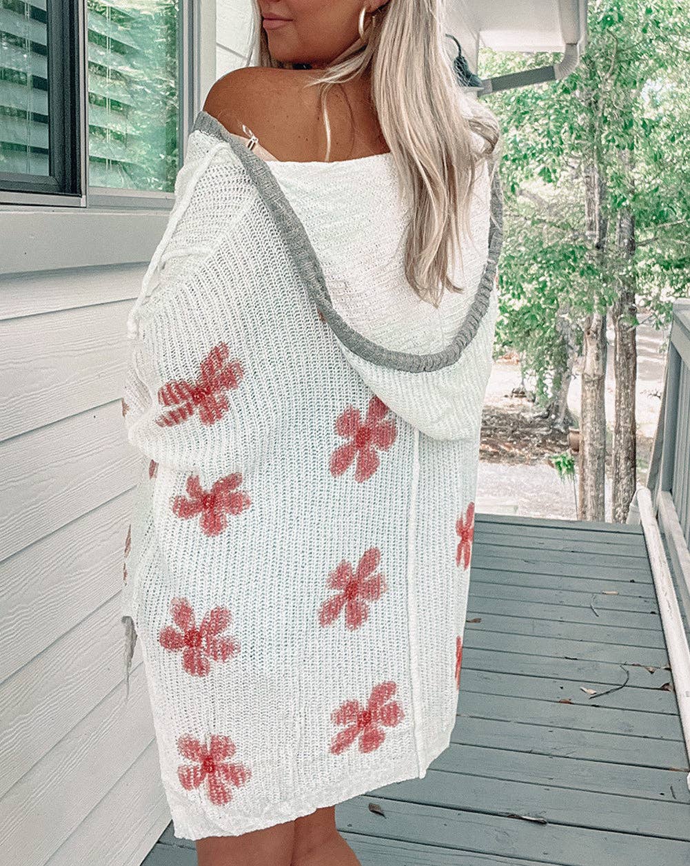 Ann Floral Lightweight Knit White Sweater